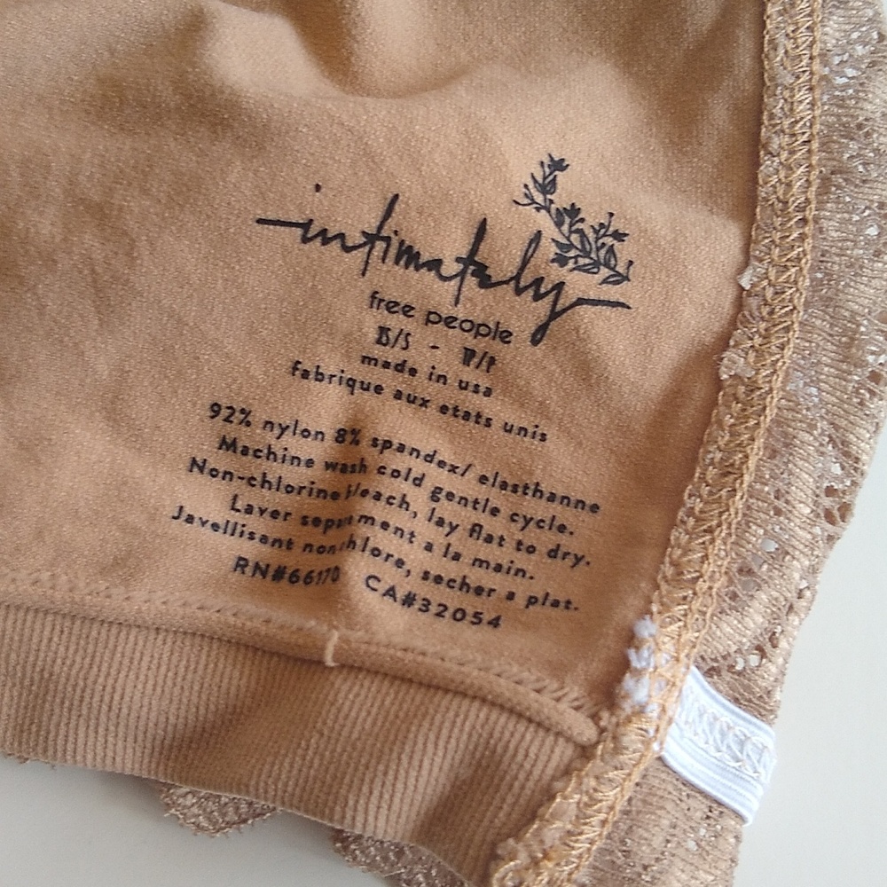 NEW 2 Intimately Free People Seamless Reversible Lace Bandeau Bralette - Picture 9 of 9